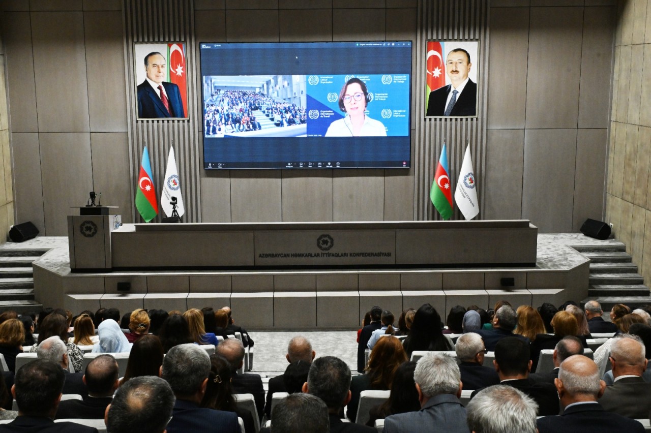 AHİK-də gender məsələlərinə həsr olunan tədbir keçirilib - FOTOLAR